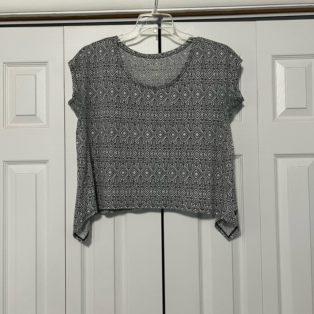 3/$12 🎉 American Eagle T-shirt